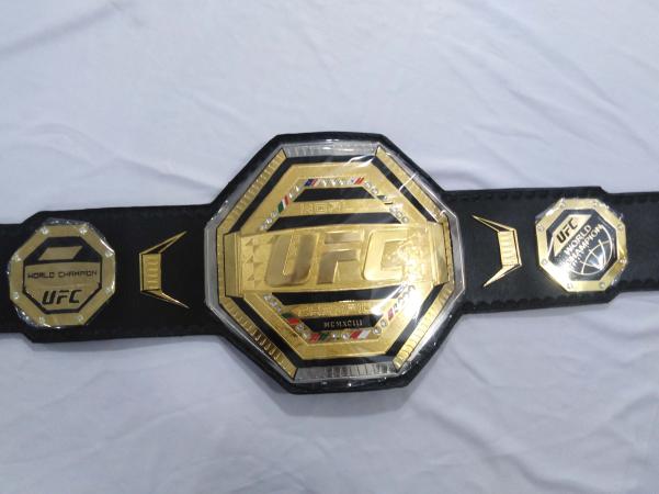 UFC LEGACY ULTIMATE